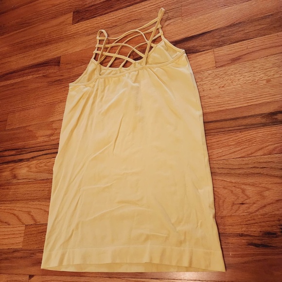 Zenana Outfitters Seamless Yellow Camisole 1X/2X - Picture 4 of 4